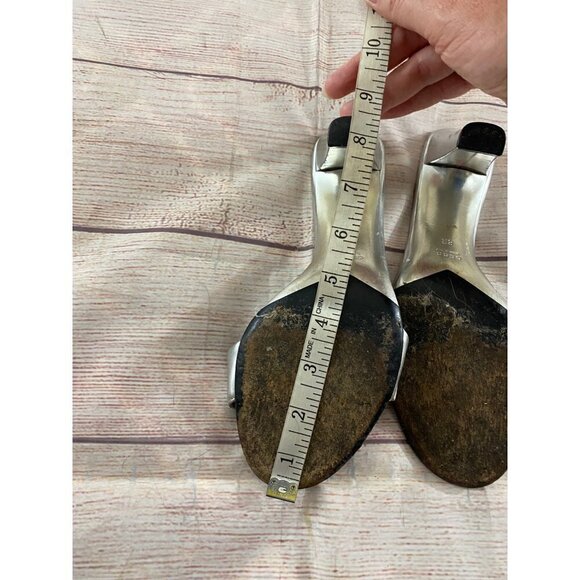 Gucci Women's Silver Slip Ons Mules - Have Wear And Tear - 8B - Picture 8 of 12